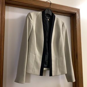 Size 4 Black Label by Evan Picone jacket. Tan with black trimming.